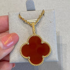 TimiCLOVER 25MM NECKLACE GOLD CARNELIAN