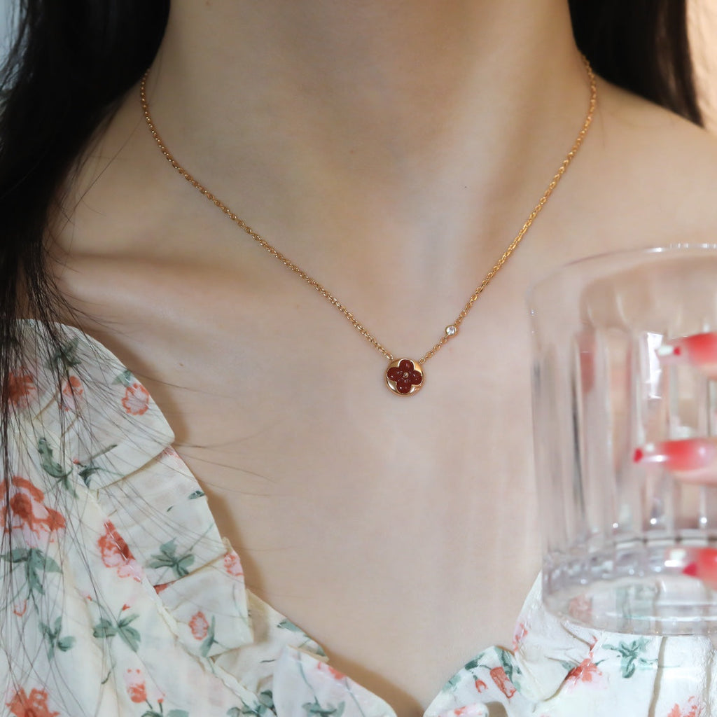TimiSUN PEDANT PINK GOLD 1 DIAMOND NECKLACE