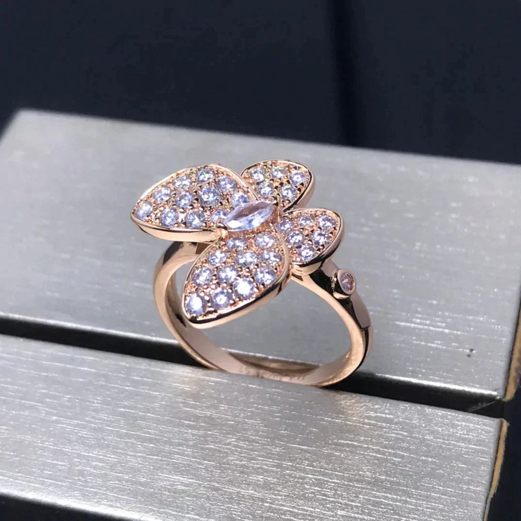 TimiBUTTERFLY PINK GOLD DIAMOND RING