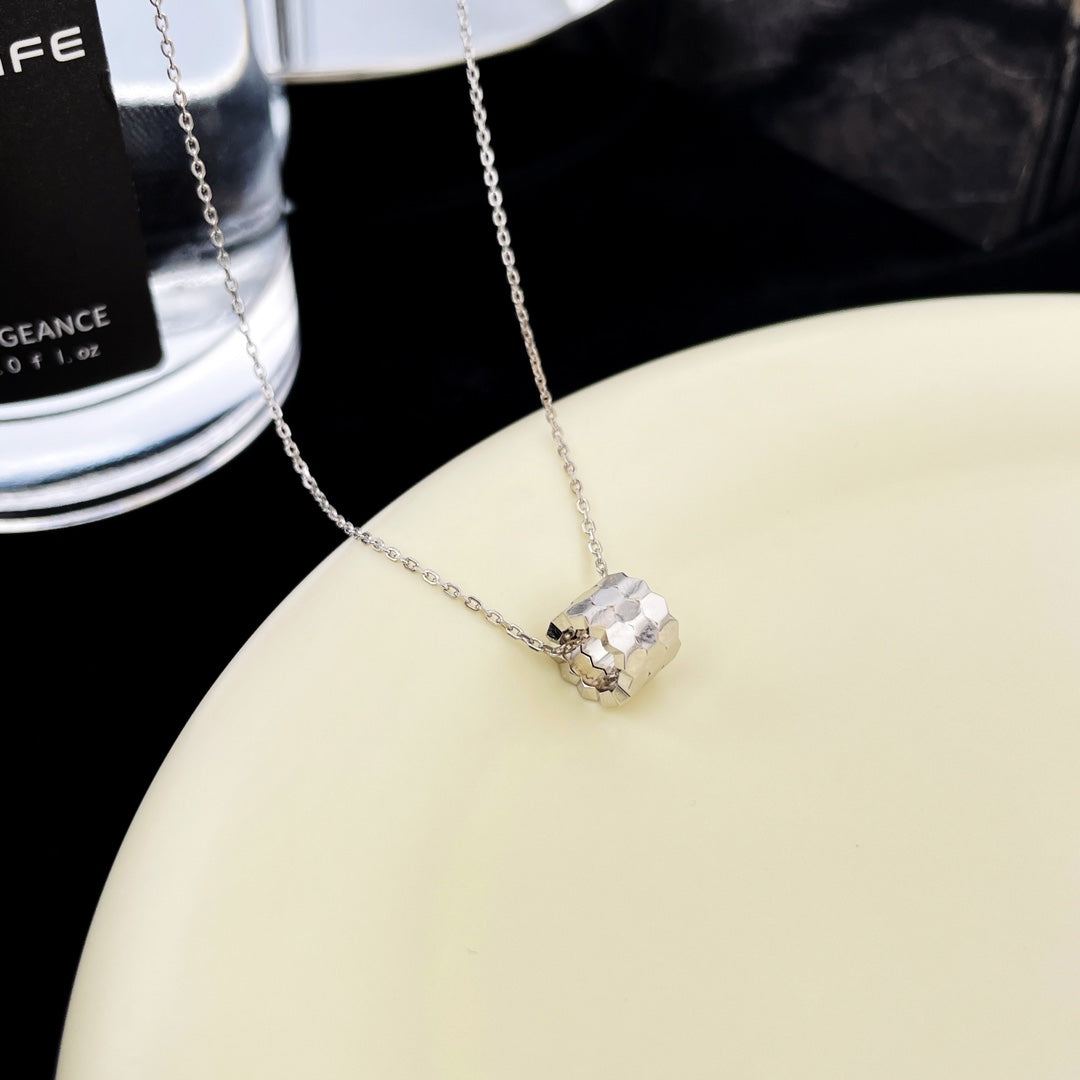 TimiBEE MINI PEDANT DIAMOND NECKLACE