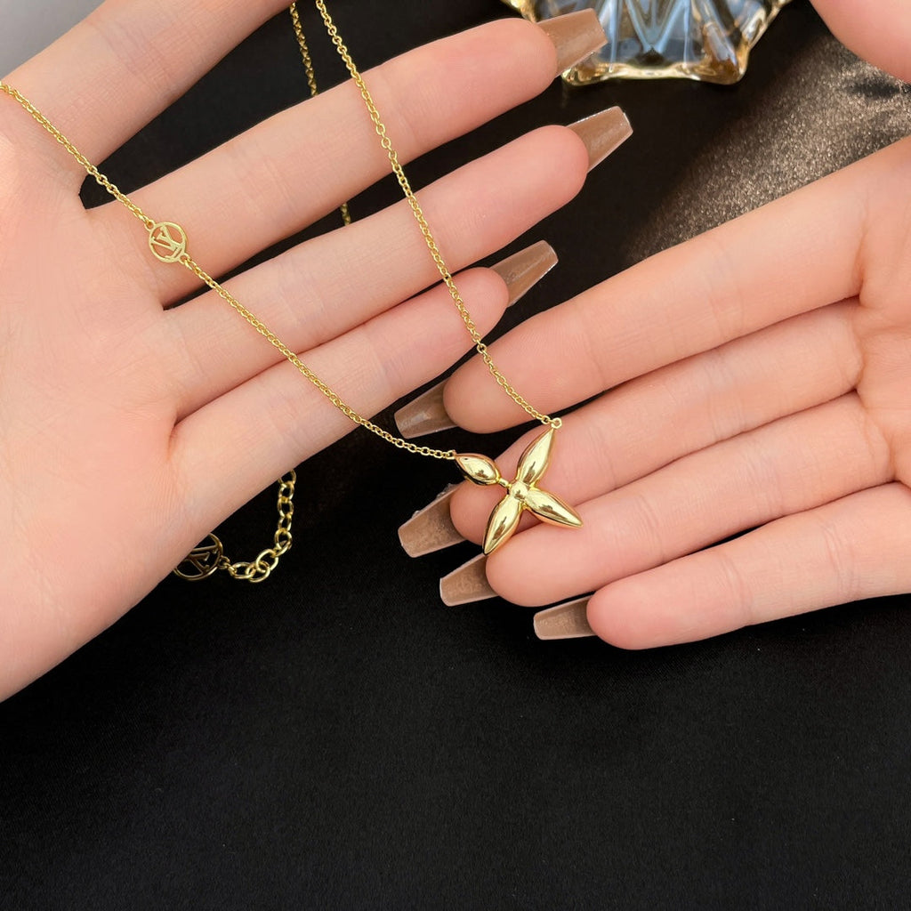 TimiLOUISETTE GOLD NECKLACE