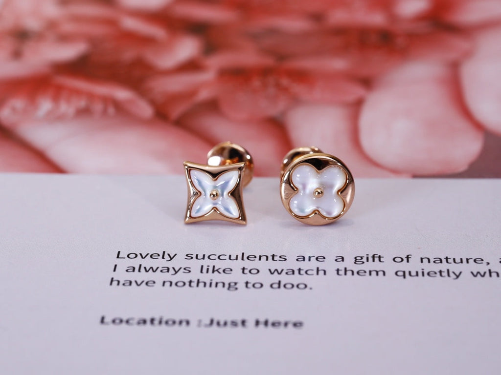 TimiSTAR AND SUN PINK GOLD MOP STUD EARRINGS