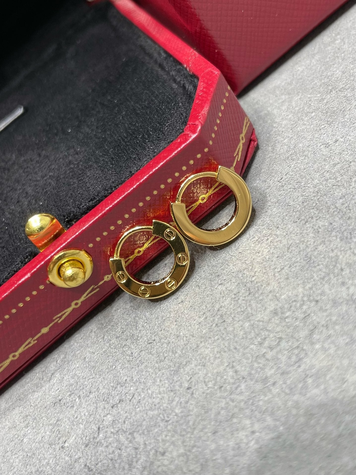 TimiLOVE MINI EARRINGS