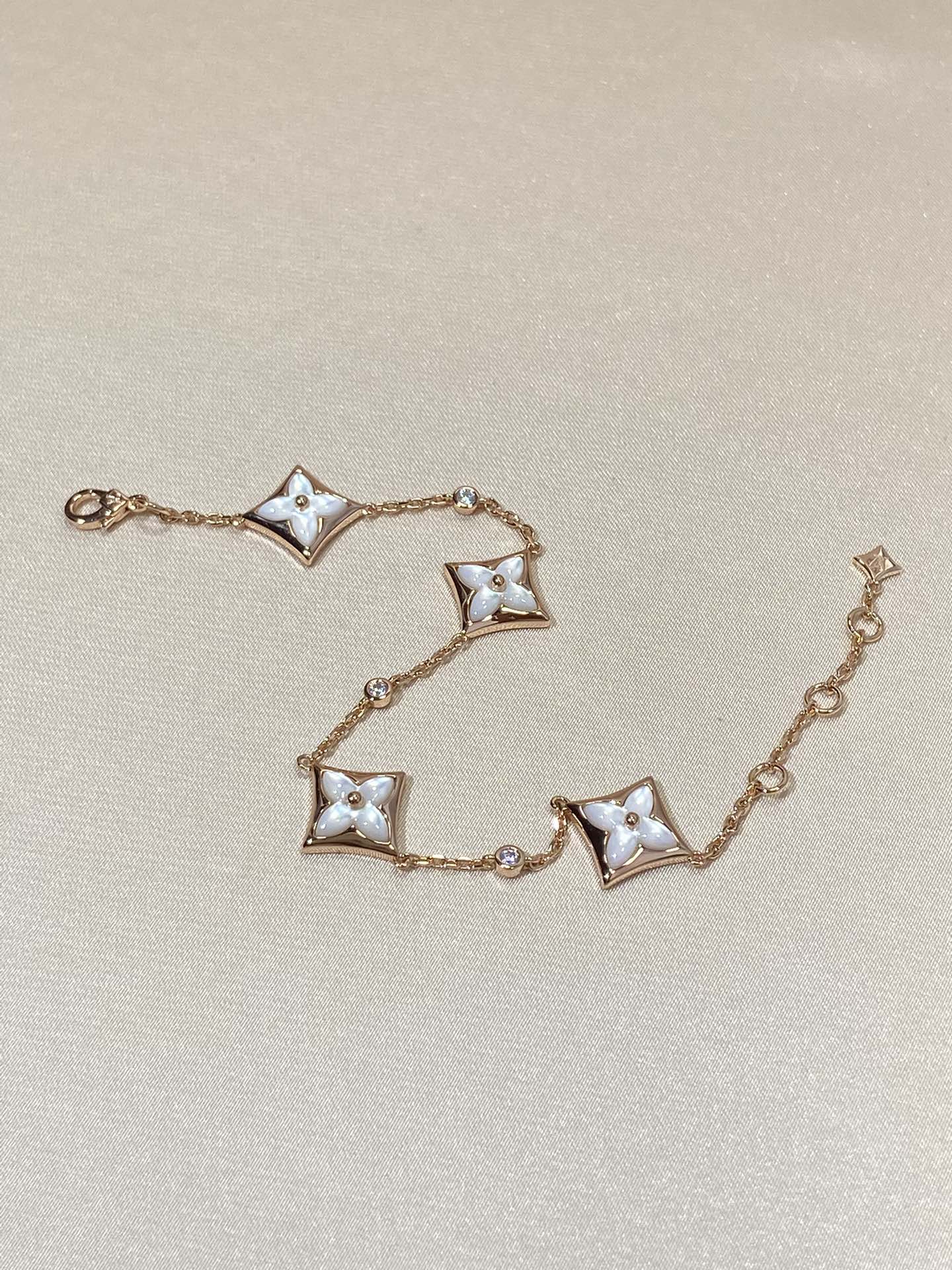 TimiSTAR 4 MOTIF MOP DIAMOND PINK GOLD BRACELET
