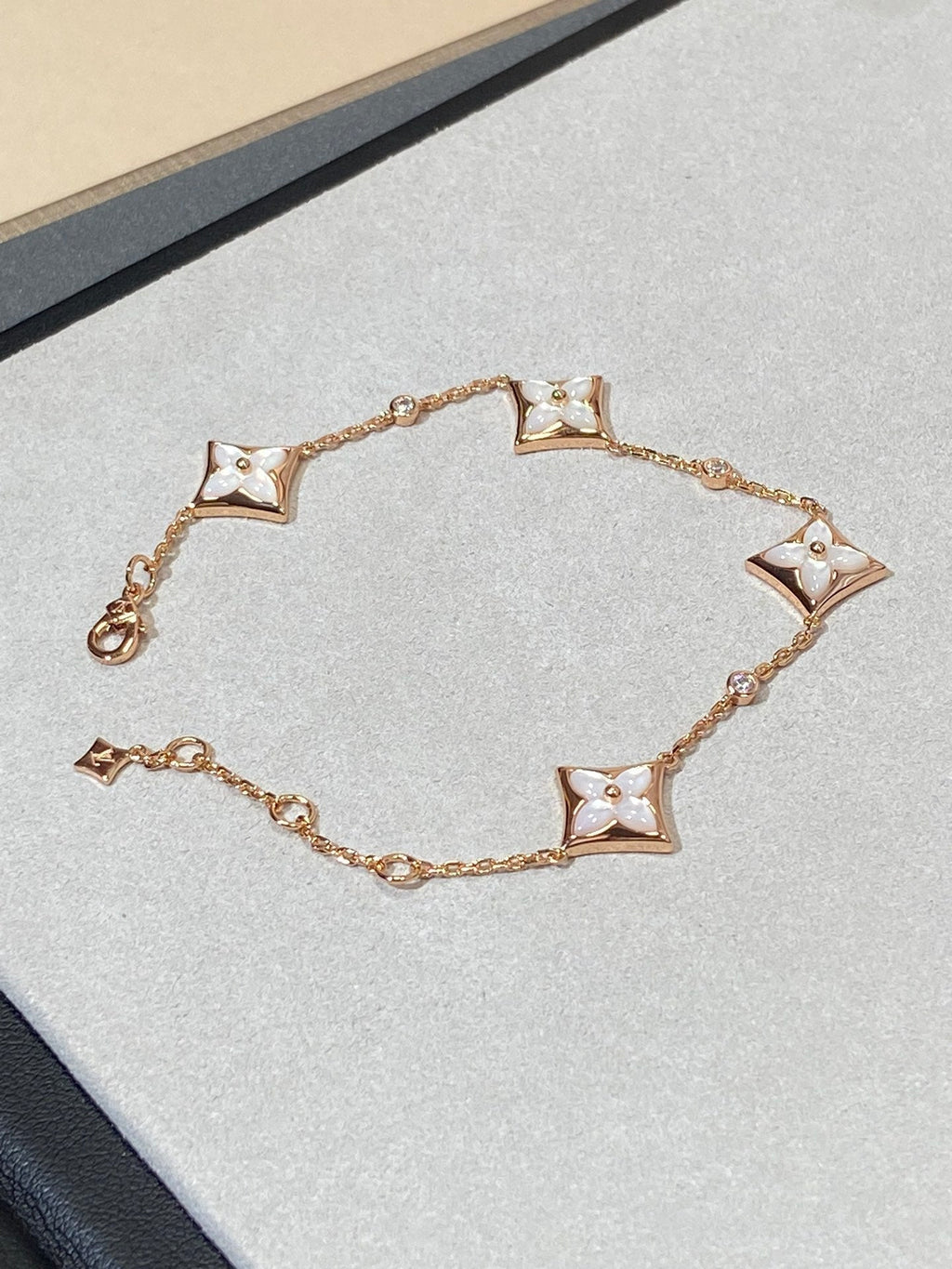 TimiSTAR 4 MOTIF MOP DIAMOND PINK GOLD BRACELET