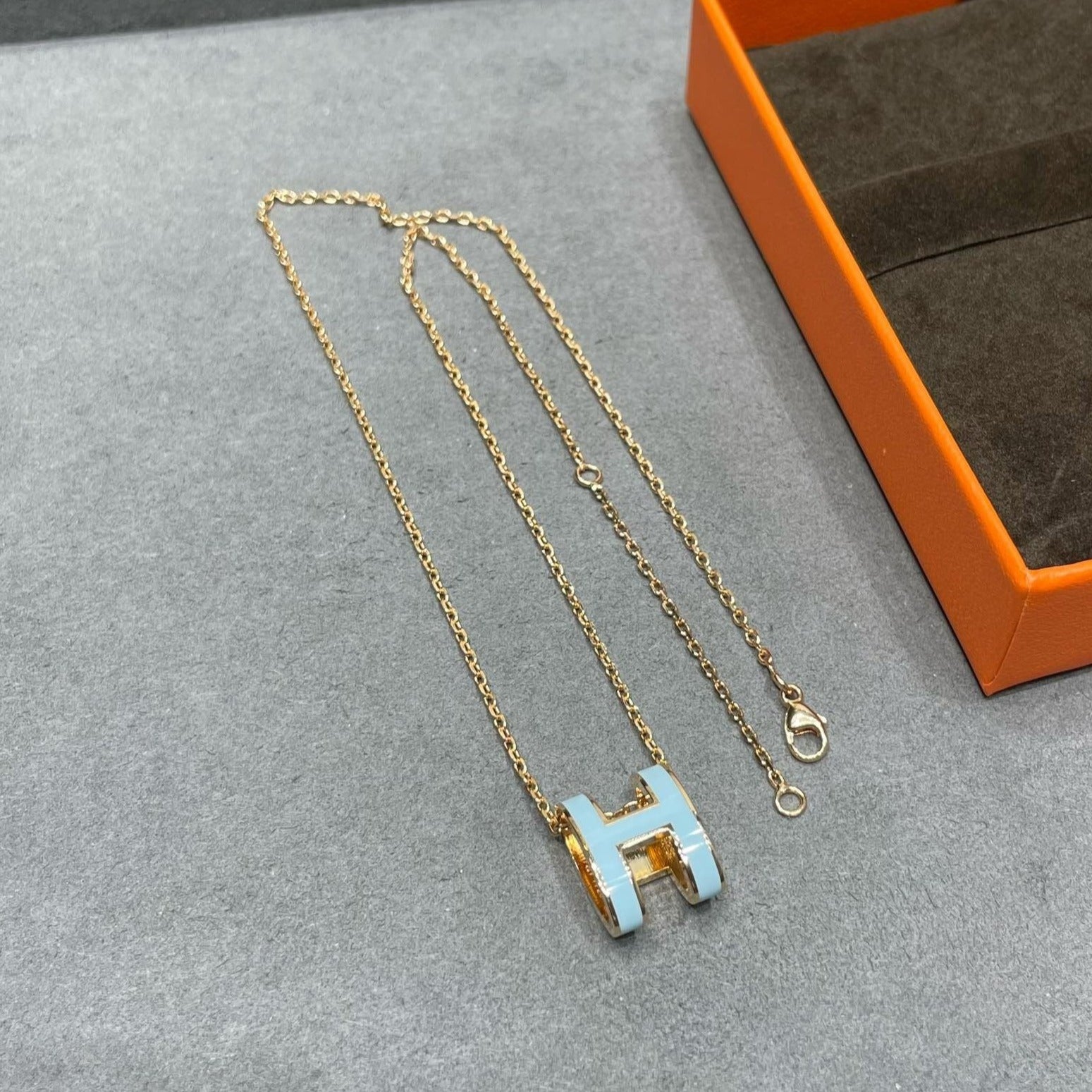 TimiPOP H SKY BLUE NECKLACE