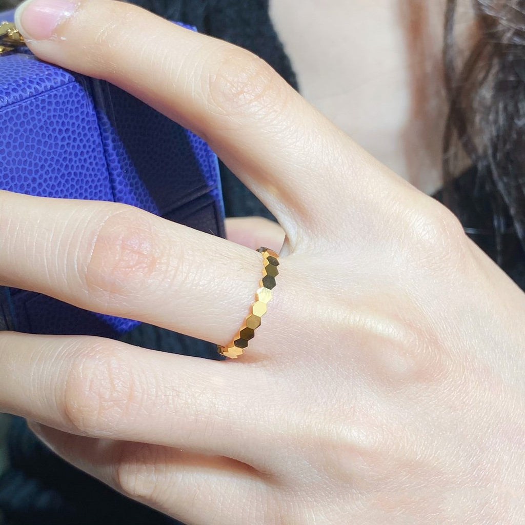 TimiBEE LOVE SMALL RING