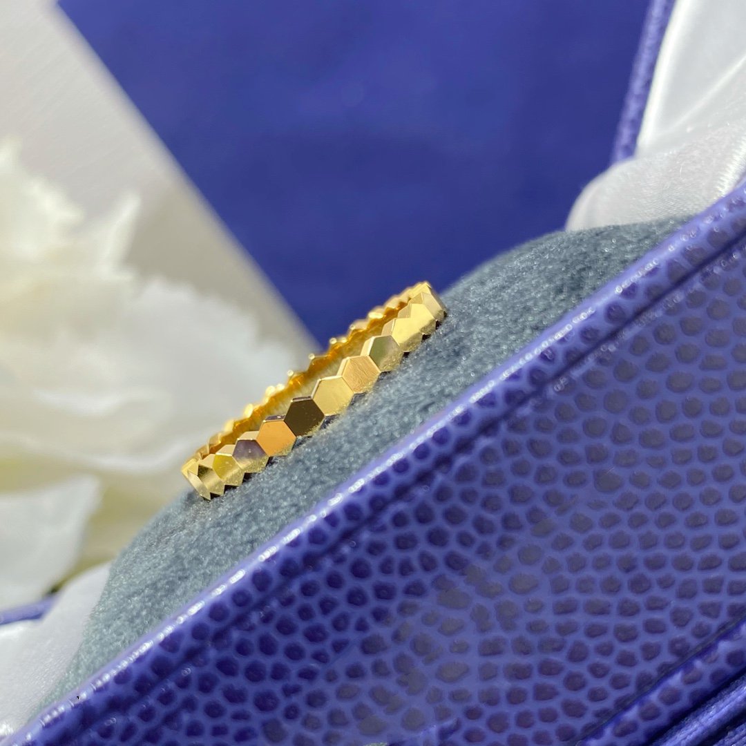TimiBEE LOVE SMALL RING