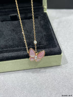 [Timi] BUTTERFLY PINK MOTHER-OF-PEARL DIAMOND NECKLACE