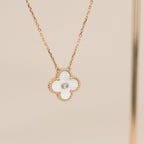 TimiCLOVER 15MM DIAMOND WHITE FRITILLARIA NECKLACE