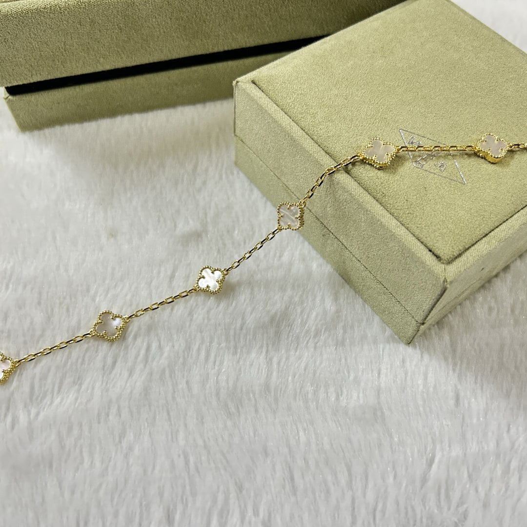 [¡®Timi¡¯]CLOVER 6 MOTIF WHITE MOP BRACELET