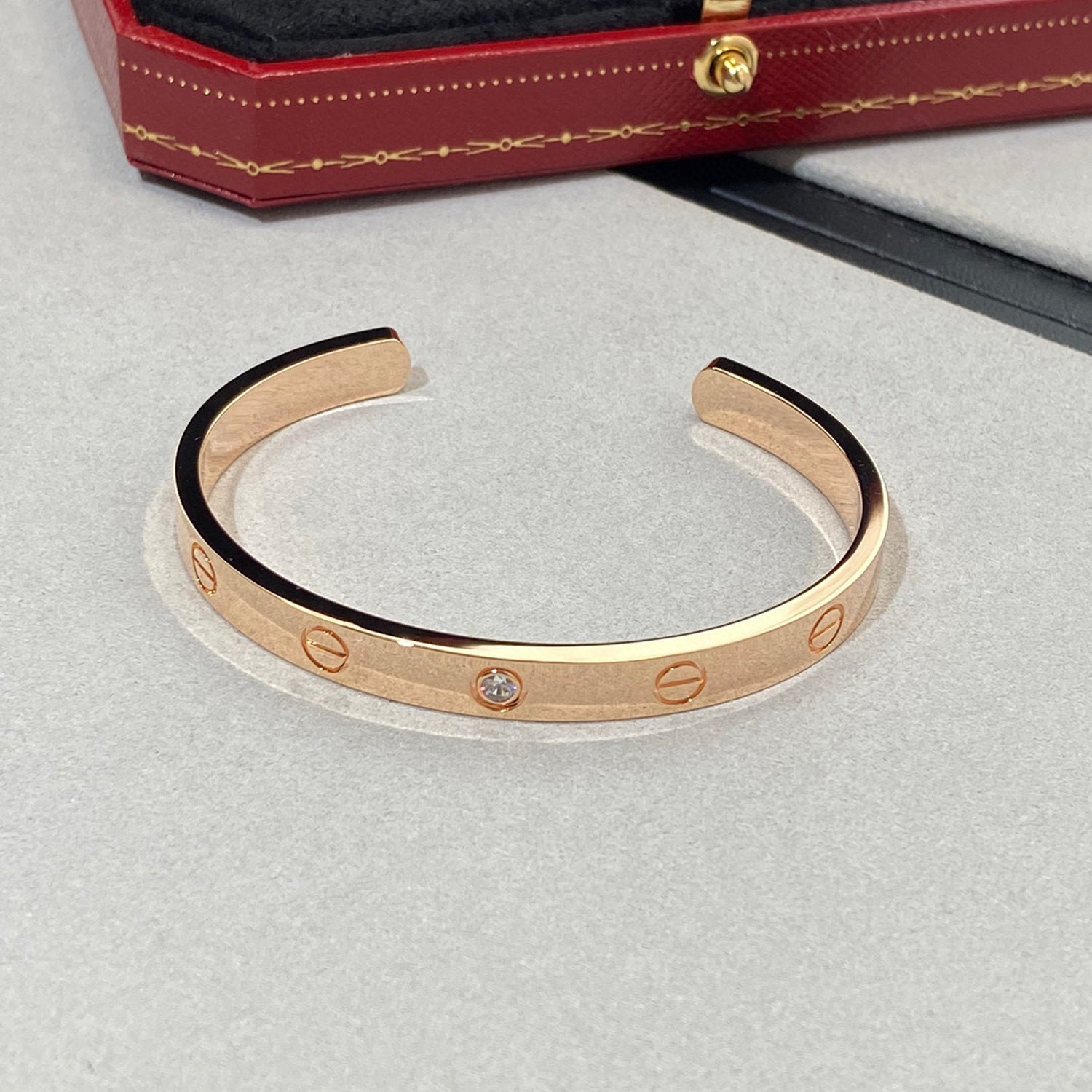 TimiLOVE BRACELET 6.1MM 1 DIAMOND OPEN CUFF