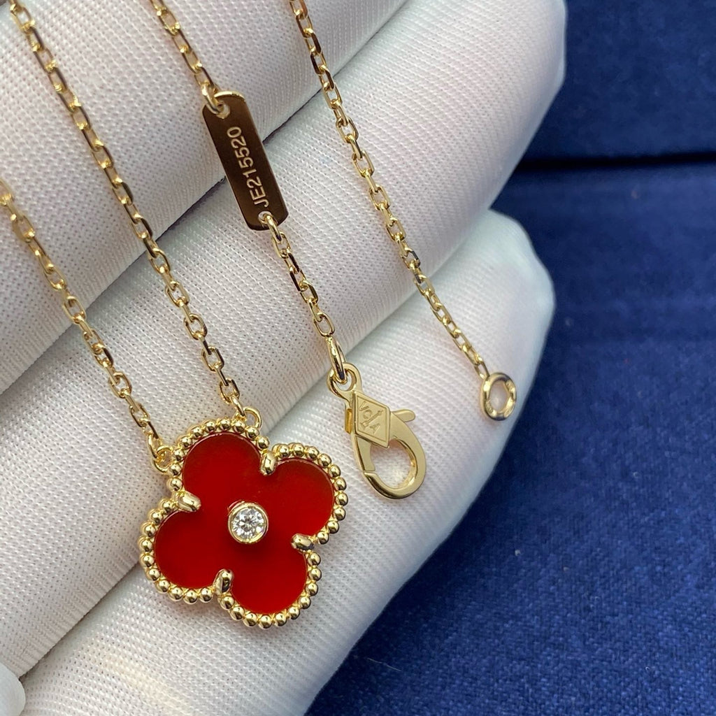 TimiCLOVER 15MM DIAMOND CARNELIAN NECKLACE