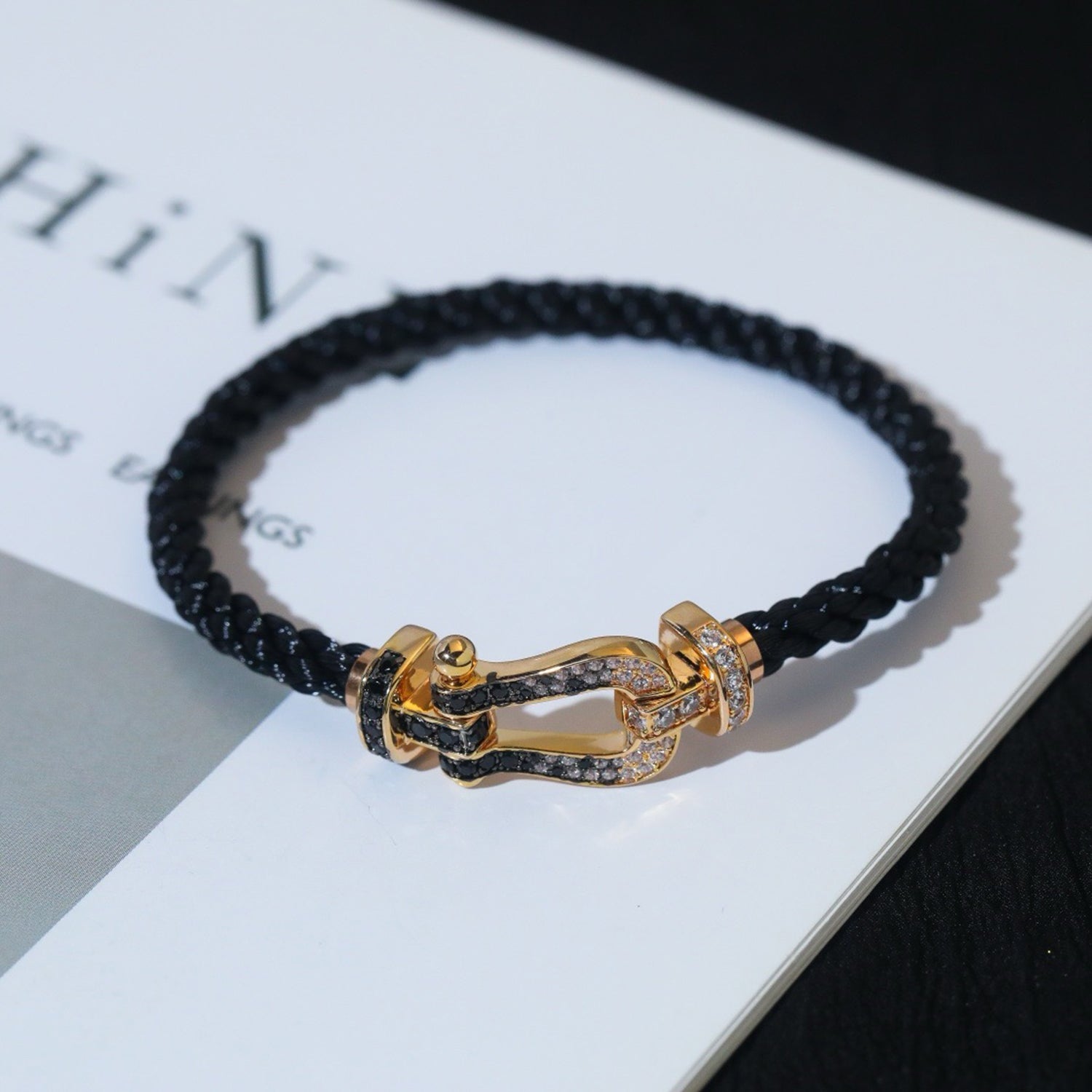 TimiFORCE LARGE HORSESHOE BLACK WHITE DIAMOND BRACELET ROSE GOLD