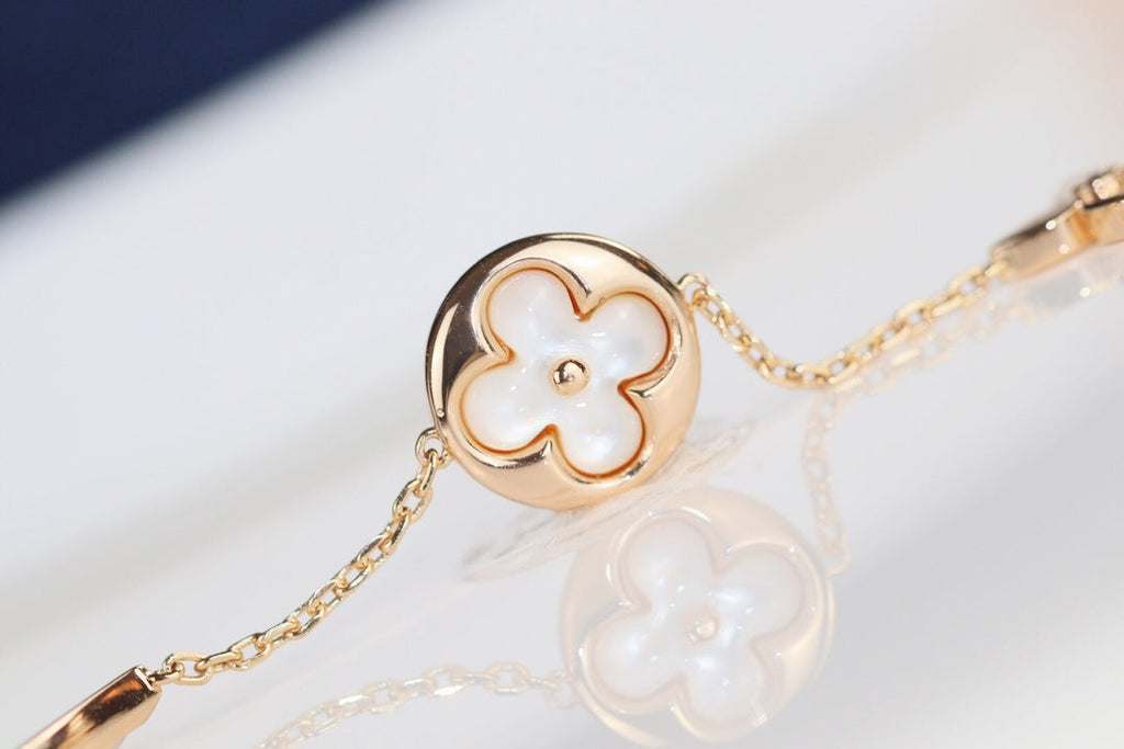 TimiLEAF CLOVER BRACELET