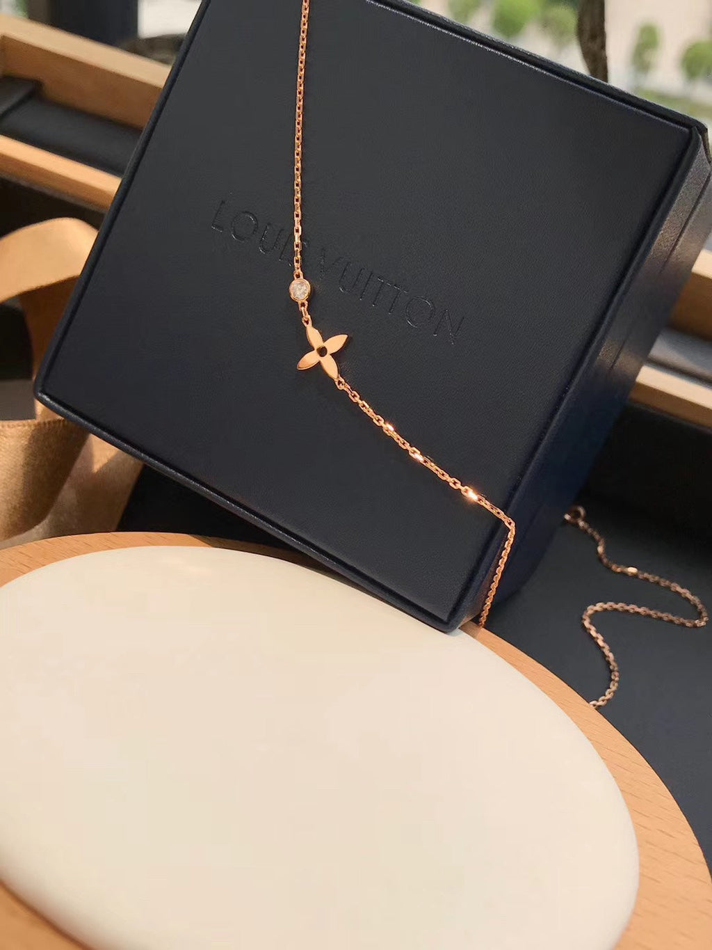 TimiBLOSSOM PENDANT PINK GOLD AND DIAMOND