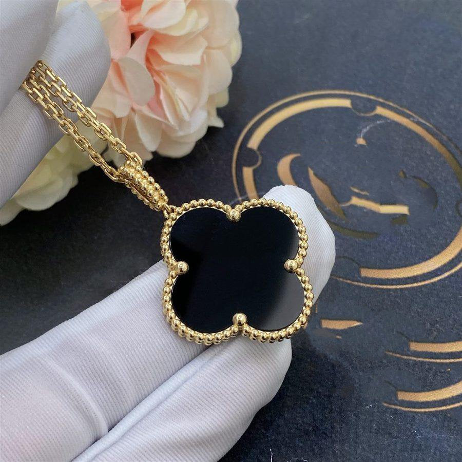 TimiCLOVER 25MM GOLD ONYX BIG CLOVER NECKLACE